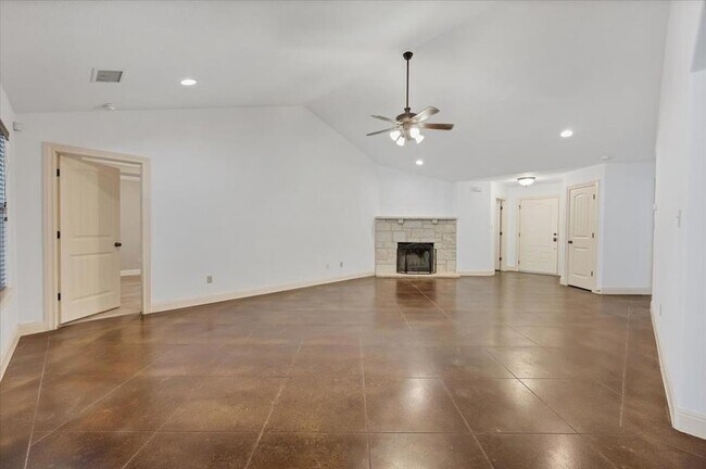 Building Photo - 300 Venture Blvd S