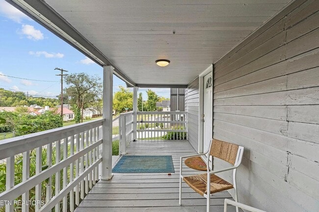 Primary Photo - 3625 Reagan Ave NW