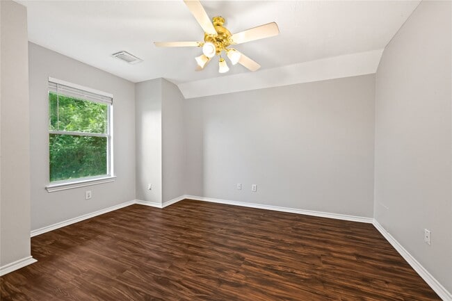 Building Photo - 3115 Glenthorpe Ln