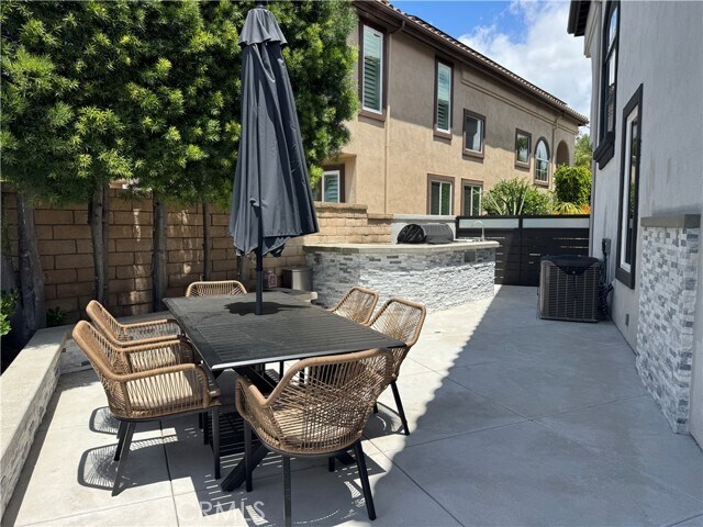Building Photo - 27190 S Ridge Dr