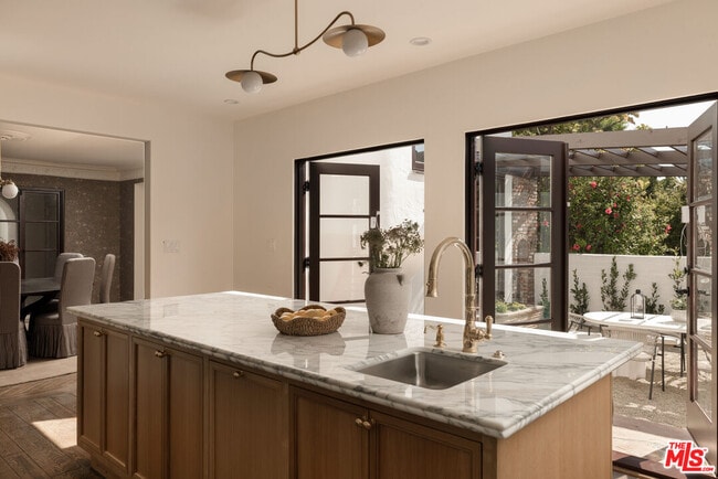 Building Photo - 1641 N Ogden Dr