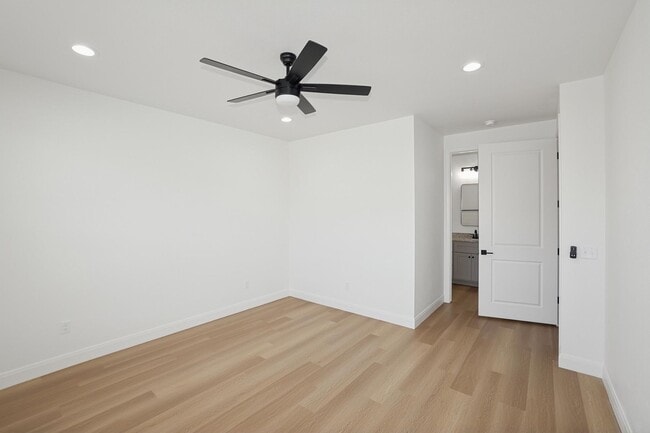 Building Photo - 10374 Tierra Santa Dr