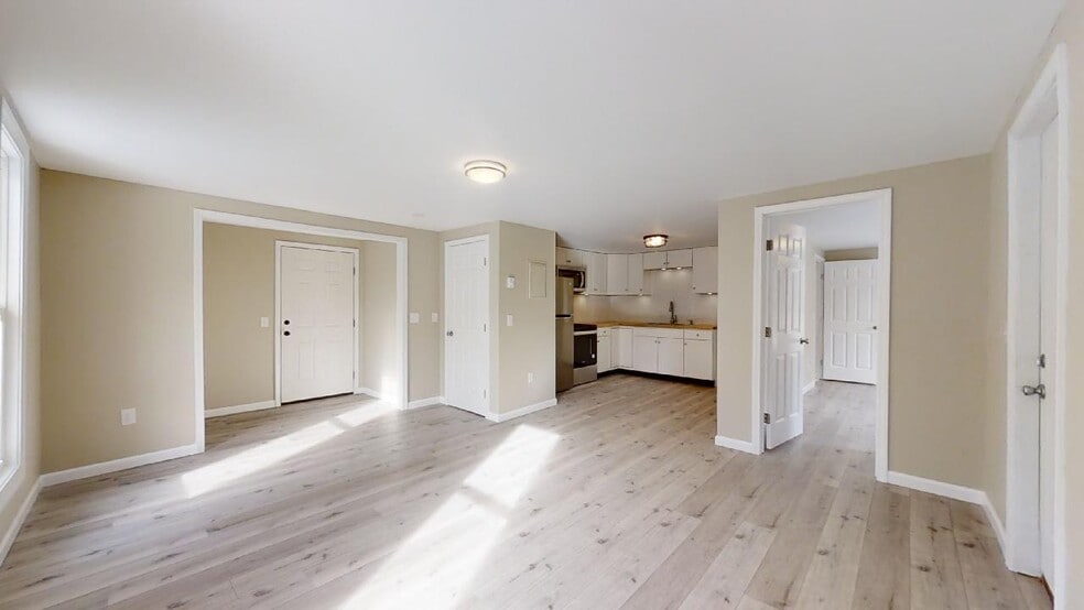 Kitchen / Living Room - 173 S Main St