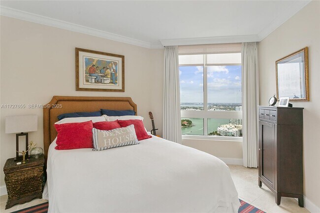 Building Photo - 6365 Collins Ave