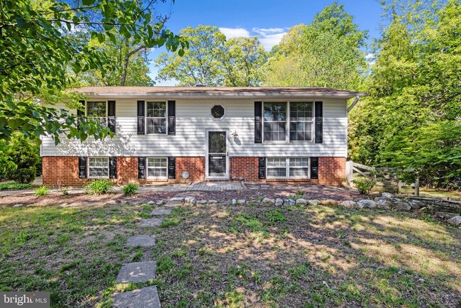 Primary Photo - 328 Edgemere Dr