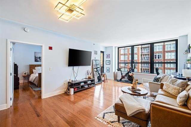 Building Photo - 1025 MAXWELL Ln