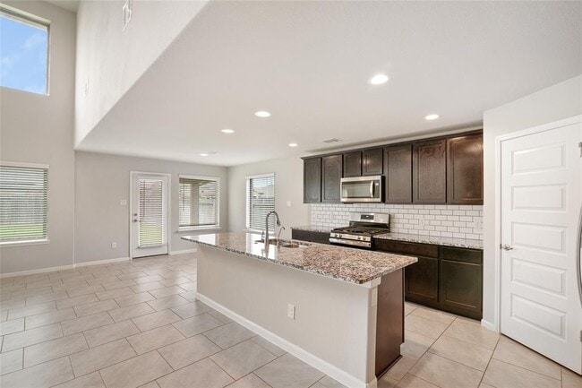 Building Photo - 5611 Cedar Cres Ct