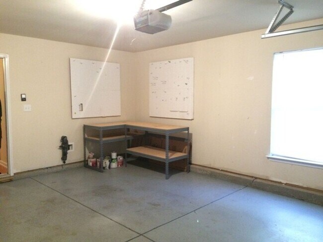 Building Photo - Prelease for January 2026!