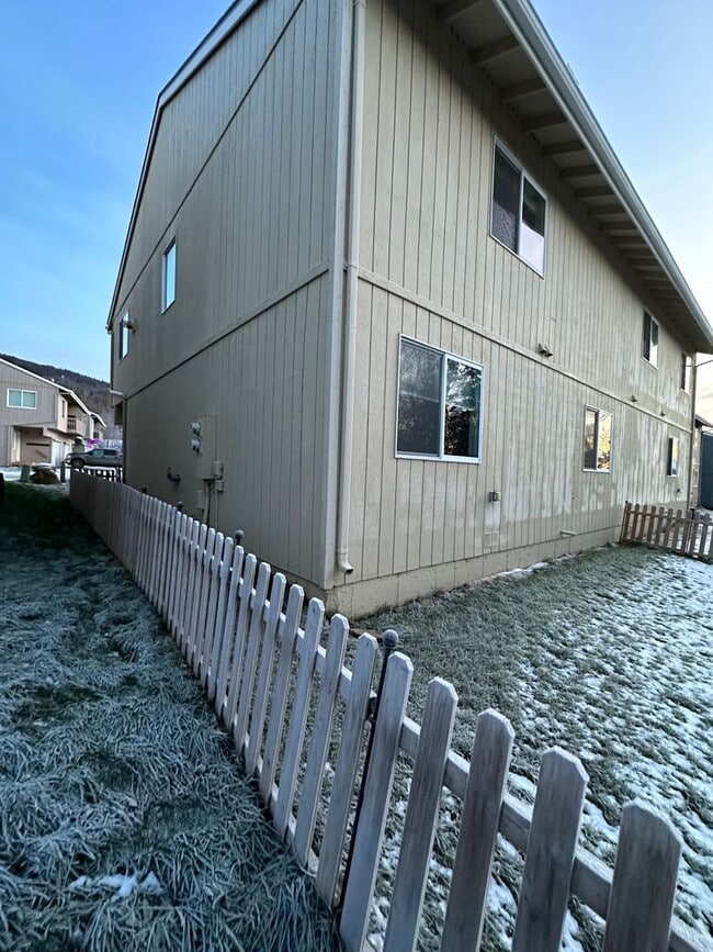 Building Photo - 13748 Fire Creek Trail Dr