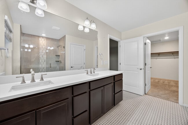 Building Photo - 221 S Quantock St