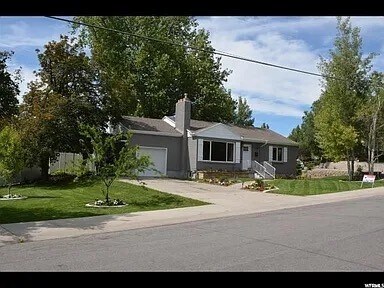 Building Photo - 1795 Gundersen Ln S