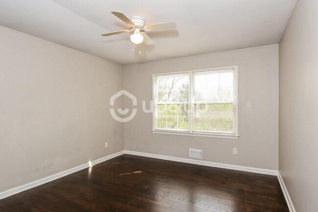 Building Photo - Fantastic 4bd/2.5ba home! Coming soon!