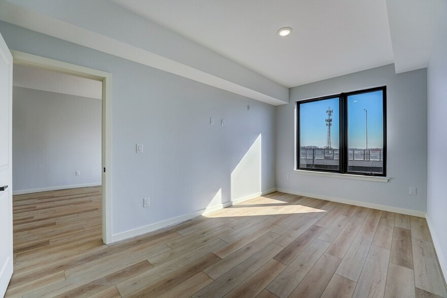 Building Photo - 1112 E Berks St