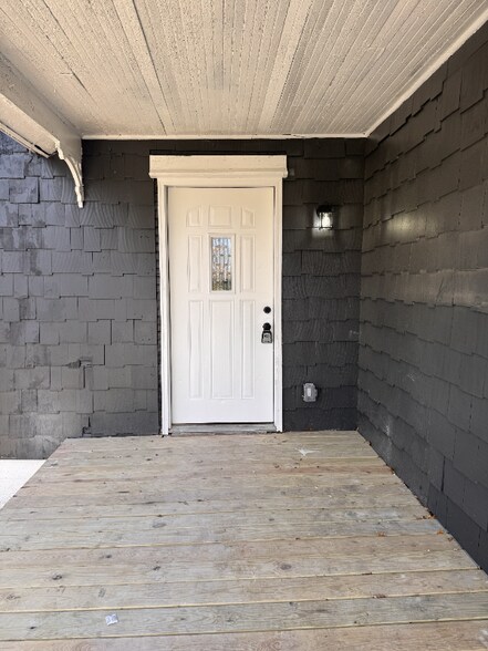 Building Photo - 541 W Auburn Ave