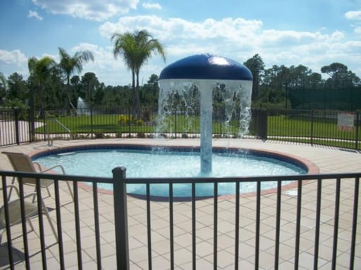 Building Photo - Charming 2Bed/ 2Bath in Poinciana Tuscany ...