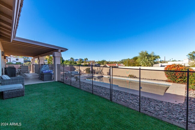 Building Photo - 17340 E Grande Blvd