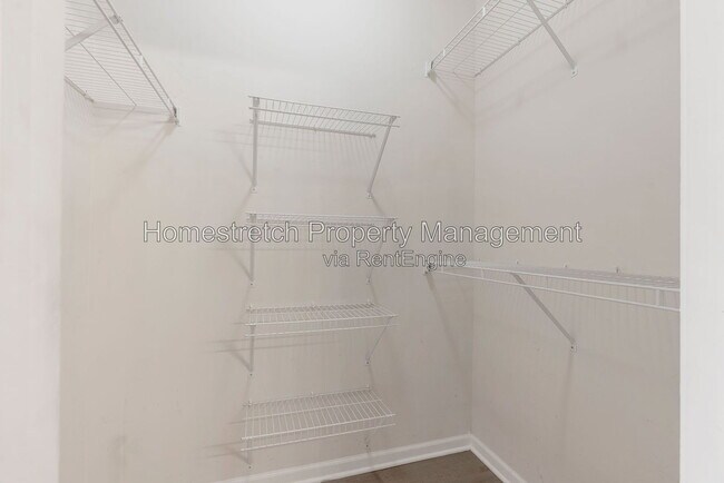 Building Photo - 1270 Strassner Dr
