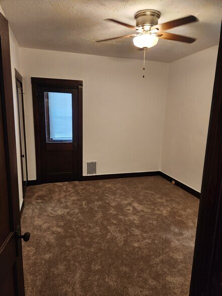 Master Bedroom 1 - 212 Teece Ave