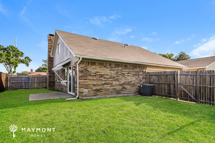 Building Photo - 1609 Culberson Dr