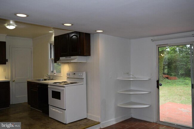 Building Photo - 4500 Franconia Rd