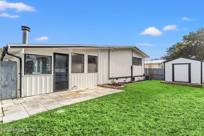 Building Photo - 903 Palermo Rd
