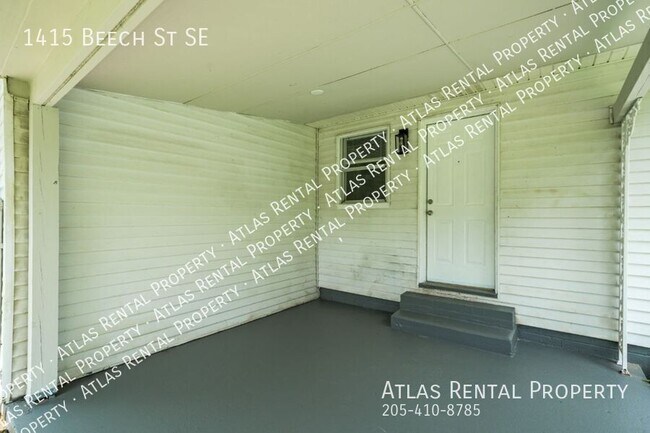 Building Photo - 1415 Beech St SE