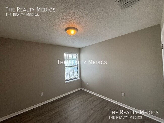 Building Photo - 2148 Ontario Way