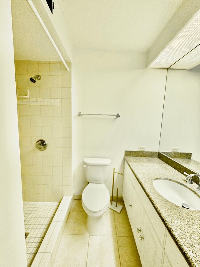 Building Photo - Available now | A 2 Bedroom, 2 Bathroom Condo with 2 assigned parking stalls at The Plaza Hawaii Kai