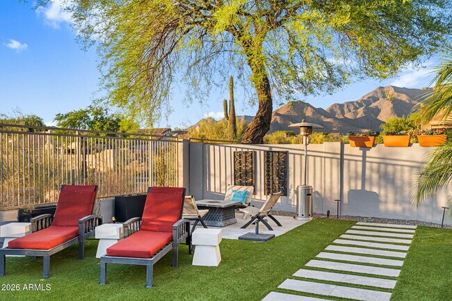 Building Photo - 10318 E Tierra Buena Ln