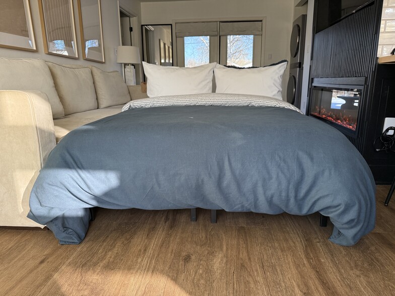 Building Photo - 5270 N 57th St