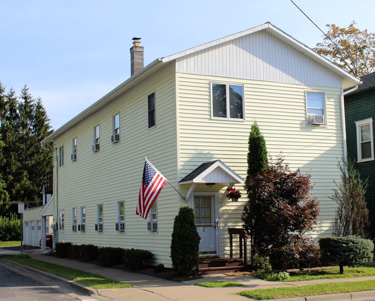 Apartment is the front first floor, 4 apartments in the building - 115 River St