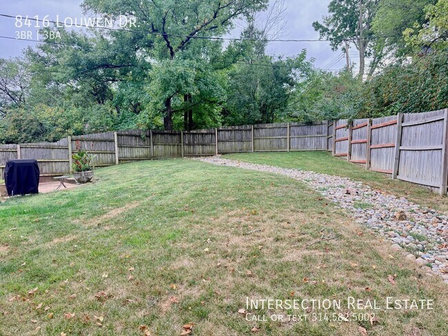 Building Photo - 8416 Louwen Dr