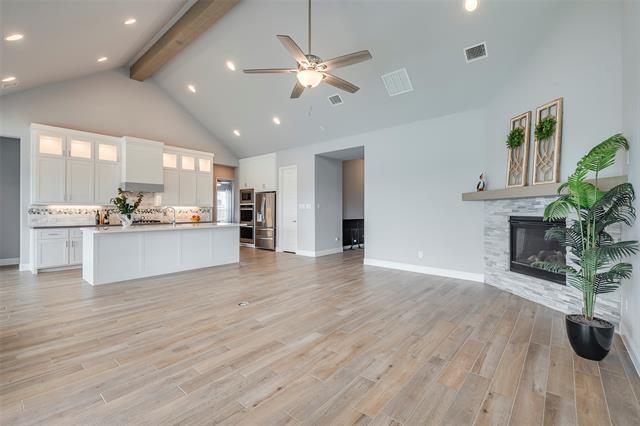 Building Photo - 14312 Home Trl