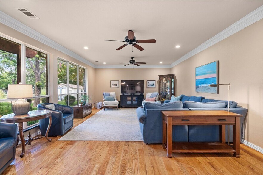 Building Photo - 3933 Bordeaux Cir