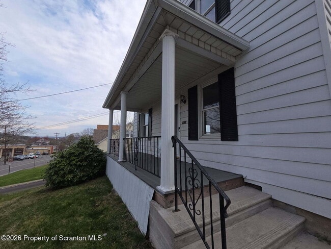 Building Photo - 138 Charles St