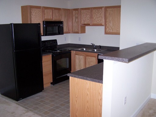 Building Photo - 2BR/2BA Apartment -Move in special 1/2 off...