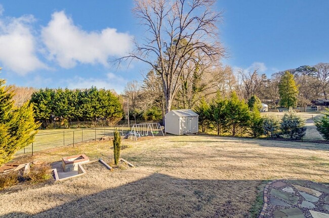 Building Photo - Beautifully Updated 4-Bed, 2.5-Bath Ranch Home in Belmont