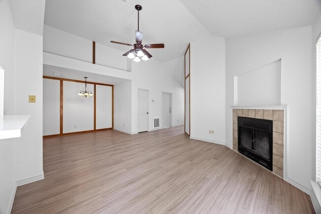 Building Photo - 14203 Anita Marie Ln