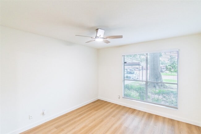 Building Photo - 14555 Wunderlich Dr