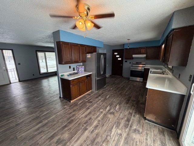 Building Photo - 447 2nd Ave SW