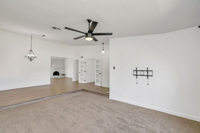 Building Photo - Beautiful Chandler home!