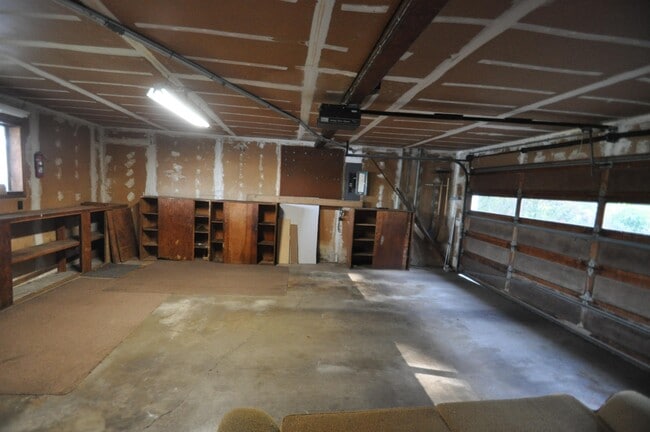 Building Photo - 72562 Ivy Ln