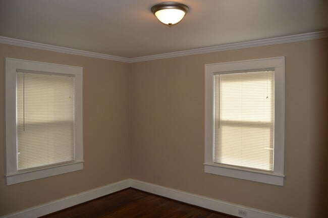 Building Photo - 313 W Bingham St