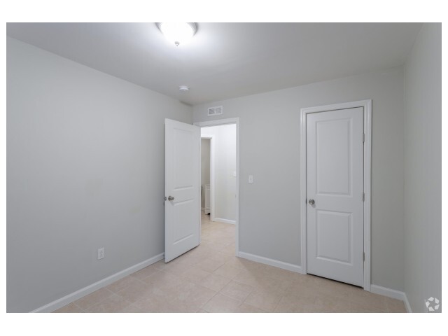 Floorplan - Creekside Commons Apartments