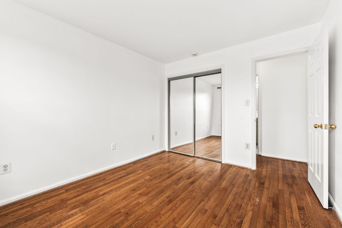 Building Photo - 6139 Donival Sq