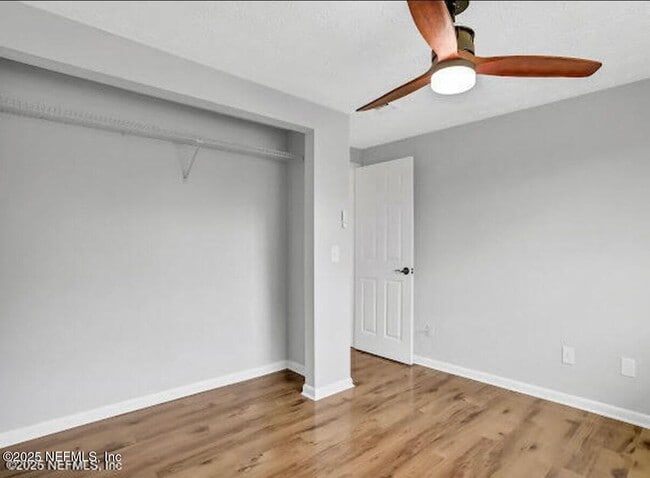 Building Photo - 1527 Monument Oaks Dr