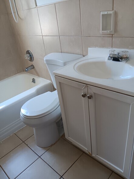 Bathroom - 4753 Rapid Run Rd
