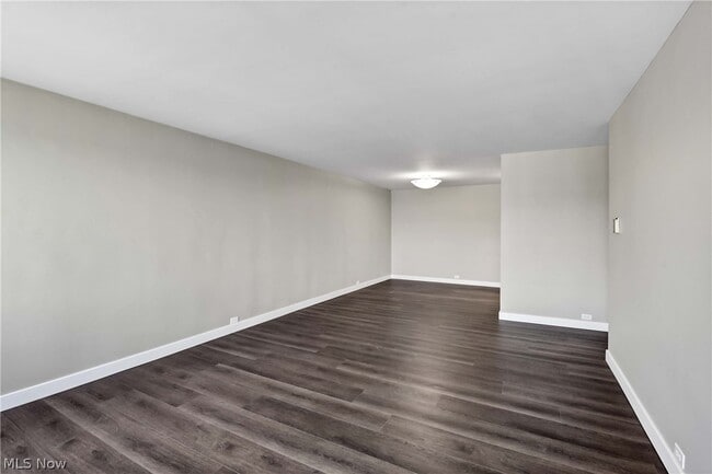 Building Photo - 12700 Lake Ave