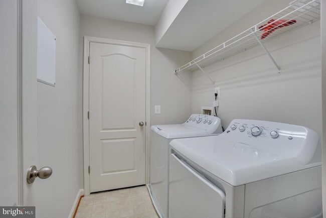 Building Photo - 6153 Aster Haven Cir