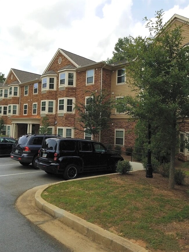 Building Photo - 4695 Redan Rd